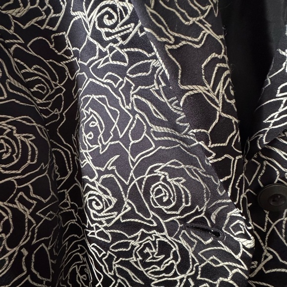 jones New York Blue and White Floral Blazer - Picture 2 of 4